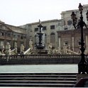 029 In Palermo het plein van de schaamte